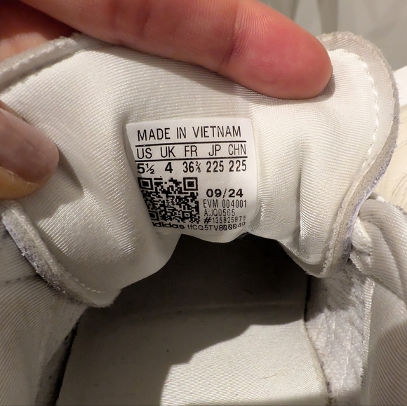 Adidas Originals Taekwondo Striped Leather Shoes - Picture 6 of 6